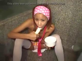 Me Thai adolescent Tia 18 like banana sucking