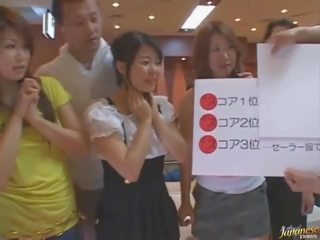 굉장한 아시아의 아가씨 하드 코어 트리플 엑스 비디오 사진